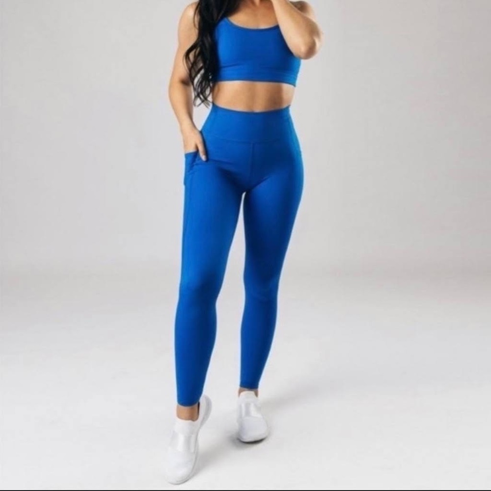 Alphalete Alphalux blue pocket leggings size M